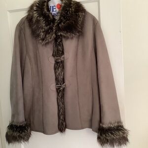 Ladies Jessica micro fiber suede jacket with fur trim beige xl new condition